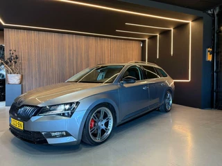 Škoda Superb Skoda Superb Combi 2.0 TDI Laurin & Klement Pano 190pk DSG - afbeelding nr 8