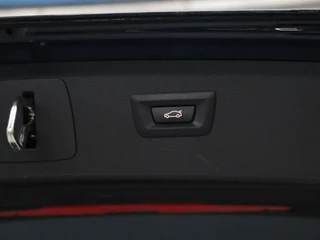 BMW 2 Serie BMW 2 Serie Active Tourer 218i High Executive [TREKHAAK AFNEEMBAAR, GROOT NAVIGATIE, HEAD-UP, HALF LEDER, STOELVERWARMING, PDC ACHTER, CRUISE, CLIMATE, NIEUWSTAAT] - afbeelding nr 20