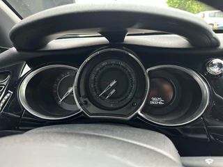 Citroën DS3 Citroën DS3 1.2 So Chic // Dealeronderhouden // 80.000km! // - afbeelding nr 14