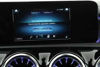 Mercedes-Benz A-Klasse Mercedes-Benz A-klasse 250e AMG Night | Carplay | Stoelverwarming |  Camera | Leder/Alcantara | Full LED | Sfeerverlichting | Park Assist | Navigatie - afbeelding nr 24