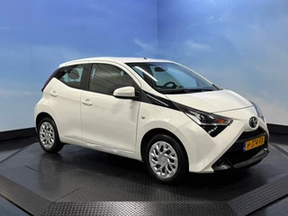 Toyota Aygo Toyota Aygo 1.0 VVT-i x-play Airco | Camera | 5 deurs | Elktr pakket. - afbeelding nr 10