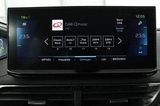 Peugeot 3008 Peugeot 3008 1.6 HYbrid 225 Allure | Stoelverwarming | Adaptive cruise | Camera | Carplay | Half leder | Navigatie | PDC | Sfeerverlichting | Full LED - afbeelding nr 27