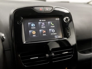 Renault Clio (NAVIGATIE, CRUISE, TREKHAAK, SPORTSTOELEN, LM VELGEN, BLUETOOTH, NIEUWE APK, NIEUWSTAAT) - afbeelding nr 22