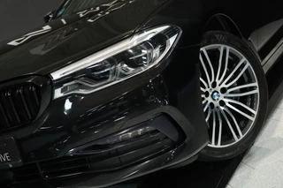 BMW 5 Serie BMW 5-serie Touring 540i xDrive / PANODAK / Soft Close / CAMERA / HUD / KEYLESS - afbeelding nr 2