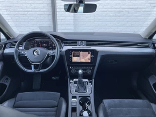Volkswagen Passat Volkswagen Passat Variant 1.5 TSI Highline Business R | Navi | ACC | HUD | LED | Keyless | Virtual Cockpit | 18 inch - afbeelding nr 10