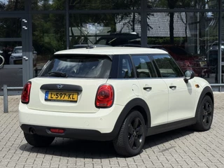 MINI One MINI One Mini 1.5 First Salt/Airco/Cruise/Navigatie/Stoelverwarming - afbeelding nr 2