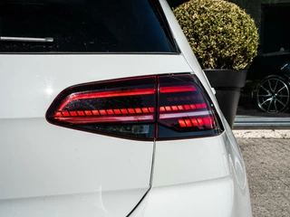 Volkswagen Golf Volkswagen Golf 2.0 TSI GTI Performance|PANO|ACC|19''|CAMERA - afbeelding nr 37