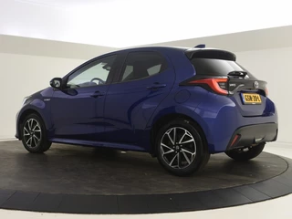 Toyota Yaris Toyota Yaris 1.5 Hybrid Dynamic Limited | Led | Stuur en Stoelverwarming - afbeelding nr 2