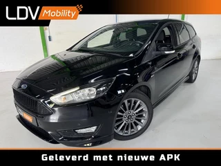 Ford Focus 1.5 Benzine ST-LINE / 117573 km / Trekhaak / CarPlay / PDC / LED / Navi / Stoelverwarming / Parkassist.