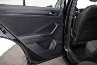 Volkswagen T-Roc Volkswagen T-Roc 1.6 TDI Style Business R-Line, Cruise Control, Apple Carplay, Parkeersensoren - afbeelding nr 17