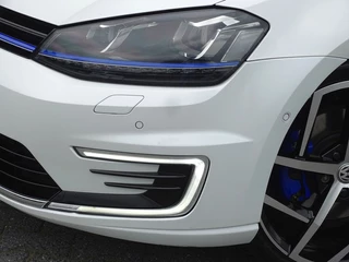 Volkswagen Golf Volkswagen Golf TSI GTE 245PK / GTI R Perf. ed. / LED - afbeelding nr 62
