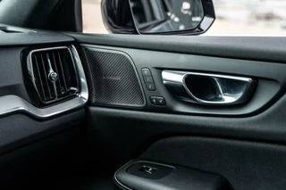 Volvo V60 Volvo V60 2.0 T6 340PK AWD R-Design Head Up|360|Pano|Bomvol! - afbeelding nr 43