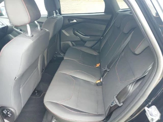 Ford Focus Ford Focus 1.5 135KW/184PK ST line, applecarplay/android,airco,cruise,stoelverwarming,parkeersensoren achter, - afbeelding nr 8