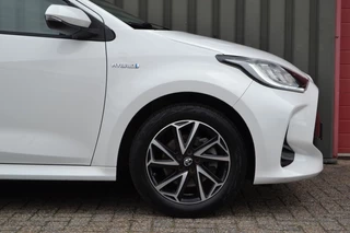 Toyota Yaris Toyota Yaris 1.5 Hybrid Dynamic LED/Camera/Navi/1e eigenaar - afbeelding nr 19