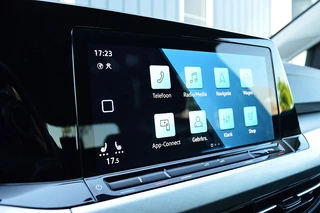 Volkswagen Golf Rijklaarprijs-Garantie Navigatie Airco Led Digitaal Dashboard - afbeelding nr 21