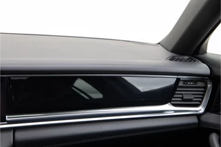 Porsche Panamera Porsche Panamera 2.9 4 E-Hybrid SportDesign, Sportuitlaat, Vierwielsturing, Pano, Bose, Luchtvering 2022 - afbeelding nr 33