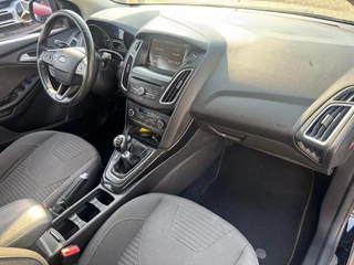 Ford Focus Ford Focus Wagon 1.0 Titanium Zwart 2016 NL Auto - afbeelding nr 12