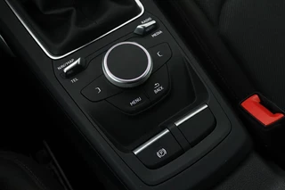 Audi Q2 Audi Q2 35 TFSI Sport | Trekhaak | Camera | Navigatie |  Sportstoelen | Climate control | PDC | Cruise control | Bluetooth - afbeelding nr 21