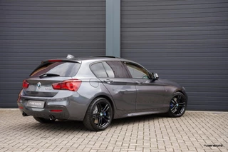 BMW 1 Serie BMW 1-serie M140i LCI2 | Schuifdak | Stuurverwarming | Navi Pro | Alcantara | HiFi Audio| M Sport onderstel | 719M | 5-deurs | - afbeelding nr 2