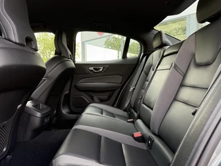 Volvo S60 Volvo S60 2.0 B3 Aut. R-Design | Navi | R-Design stoelen | Memory | - afbeelding nr 15