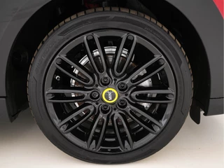 MINI Electric (INCL-BTW) Aut. *PANO | FULL-LEATHER | FULL-LED | HARMAN/KARDON-SOUND | KEYLESS | CAMERA | SPORT-SEATS | NAVI-FULLMAP  | ECC | HEATED-SEATS | AMBIENT-LIGHT | DAB | DIGI-COCKPIT | PDC | 17