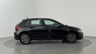 Volkswagen Polo Volkswagen Polo 1.0 TSI LIFE ADAPT CRUISE NAVI VIA APP CONNECT - afbeelding nr 6