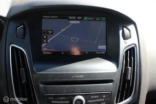 Ford Focus Ford Focus Wagon 1.5 Red Edition 18Inch/Trekhaak/NAP/Cruise - afbeelding nr 19