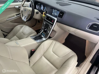 Volvo V60 Volvo V60 2.4 D6 Twin Engine R-Design|Clima|Navi|Leder|PDC| - afbeelding nr 17