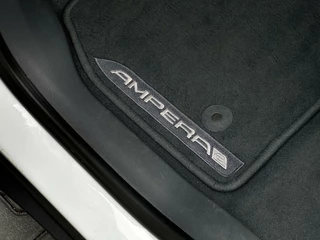 Opel Ampera-e Opel Ampera-e Business executive 60 kWh, NL AUTO, NAP, BOSE, LEDER, NAVI, CRUISE, KEYLESS, CAMERA, DODEHOEK, ECC-AIRCO, STOEL/STUURVERWARMING, LICHTMETAAL 17