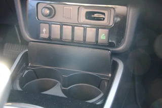 Mitsubishi Outlander Mitsubishi Outlander 2.4 PHEV Intense | Keyless entry | Stoelverwarming | - afbeelding nr 19