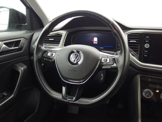 Volkswagen T-Roc AUTOMAAT / VIRTUAL / DAB+ / CARPLAY / NAVI / AIRCO / PDC / ACC / NL-AUTO - afbeelding nr 21