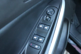 Opel Grandland Opel Grandland 1.2 Turbo 136PK AUTOMAAT Hybrid GS | BLACK PACK | STOEL/STUUR VERWARMING | NAVIGATIE | APPLE CARPLAY/ANDROID AUTO | DODEHOEK DETECTIE | 18