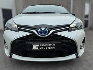 Toyota Yaris Toyota Yaris 1.5 Hybrid Dynamic Bi-Tone HYBRID / 1E EIGENAAR / STOELVERWARMING / CAMERA / LMV / NL AUTO / DEALER ONDERHOUDEN - afbeelding nr 5