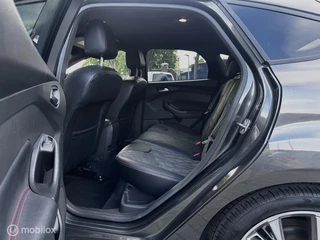 Ford Focus Ford Focus 1.5 ST-Line 182|CAM|CARPLAY|NAP| - afbeelding nr 16