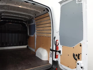Renault Master Renault Master T33 2.3 dCi 135 L2H2 BPM VRIJ ! Airco Cruise control Parkeersensoren Navigatie Trekhaak - afbeelding nr 46