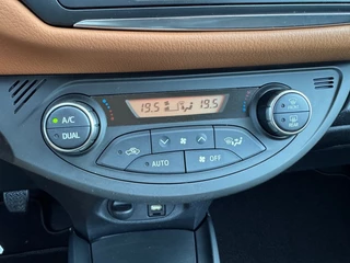 Toyota Yaris Toyota Yaris 1.3 VVT-I STYLE - afbeelding nr 26