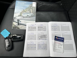 Toyota C-HR Toyota C-HR 1.8 HYBRID EXECUTIVE / LEDER / CAMERA / NAVI / TREKHAAK / 18'' LMV - afbeelding nr 12