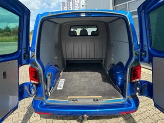 Volkswagen Transporter Volkswagen Transporter 2.0 TDI 199pk DSG BULLI DC bj2020 *Led *Virtual cockpit *Adaptive *Camera - afbeelding nr 7