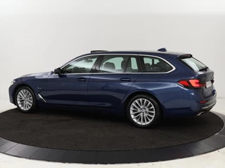 BMW 5 Serie BMW 5-serie 530e xDrive High Executive | Luxury Line |  Panoramadak | Nappaleder | Stoelventilatie | Head-Up | Carplay | Live Cockpit | Adaptive LED | Stoelverwarming | Navigatie | PHEV - afbeelding nr 2
