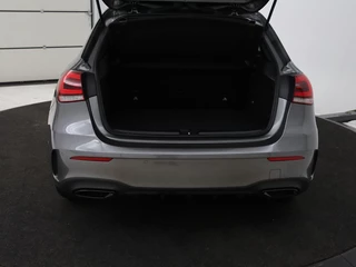 Mercedes-Benz A-Klasse Mercedes-Benz A-klasse 250 e AMG Line | Widescreen | Camera |  Sfeerverlichting | Stoelverwarming | Full-LED | Navigatie | DAB+ | Cruise control - afbeelding nr 11