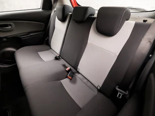 Toyota Yaris Toyota Yaris 1.0 VVT-i Sport (AIRCO, BLUETOOTH, ELEK RAMEN, SPORTSTOELEN, MULTIFUNCTIONEEL STUURWIEL, NIEUWE APK, NIEUWSTAAT) - afbeelding nr 14