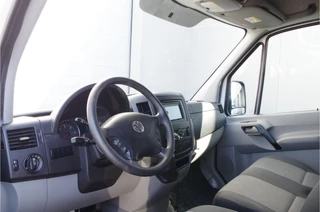 Volkswagen Crafter Volkswagen Crafter 35 2.0 TDI L2H2 > 140pk/Euro6/camera/cruise/270° deuren/Opstap bumper achter... - afbeelding nr 2