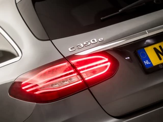 Mercedes-Benz C-Klasse 279Pk Automaat (NAVIGATIE, LUCHTVERING, LEDER, STOELVERWARMING, ELEK SPORTSTOELEN, GETINT GLAS, CAMERA, SFEERVERLICHTING) - afbeelding nr 27