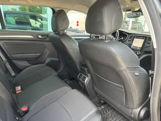 Renault Megane E-Tech Renault Megane E-Tech Estate 1.6 Plug-In Hybrid 160 R.S. Line | Stuur en Stoel Verwarming | Parkeer Assist | Head Up Display - afbeelding nr 29