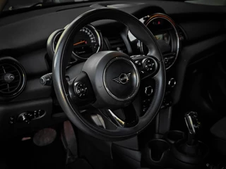 MINI One Mini Cooper One 1.5 Automaat  5-Deurs | CARPLAY | KEYLESS | CAMERA | DEALER ONDERHOUDEN - afbeelding nr 20