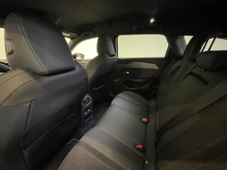 Peugeot 308 Peugeot 308 1.2 PureTech GT Climate control Adaptive cruise control Parkeersensoren Achteruitrijcamera Navigatie Voorstoelen verwarmd LED Apple Carplay/ Android Auto - afbeelding nr 16