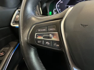 BMW 3 Serie BMW 3-serie Touring 320e Sportline Aut-8 Panoramadak HUD Laser Licht Adaptive Cruise Trekhaak Leder Navi PDC VA - afbeelding nr 10