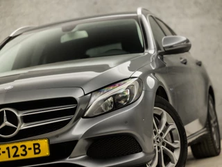 Mercedes-Benz C-Klasse 279Pk Automaat (NAVIGATIE, LUCHTVERING, LEDER, STOELVERWARMING, ELEK SPORTSTOELEN, GETINT GLAS, CAMERA, SFEERVERLICHTING) - afbeelding nr 17
