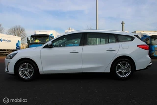 Ford Focus Ford Focus Wagon 1.0 EcoBoost Trend Edition Business, 125 PK, Pdc voor + achter, Clima, Navi, Cruise, App connect. - afbeelding nr 3