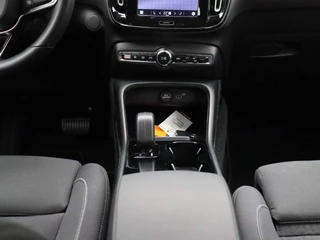 Volvo XC40 Volvo XC40 Recharge Core | Navigatie | Climate Control | Camera | LED Verlichting - afbeelding nr 9